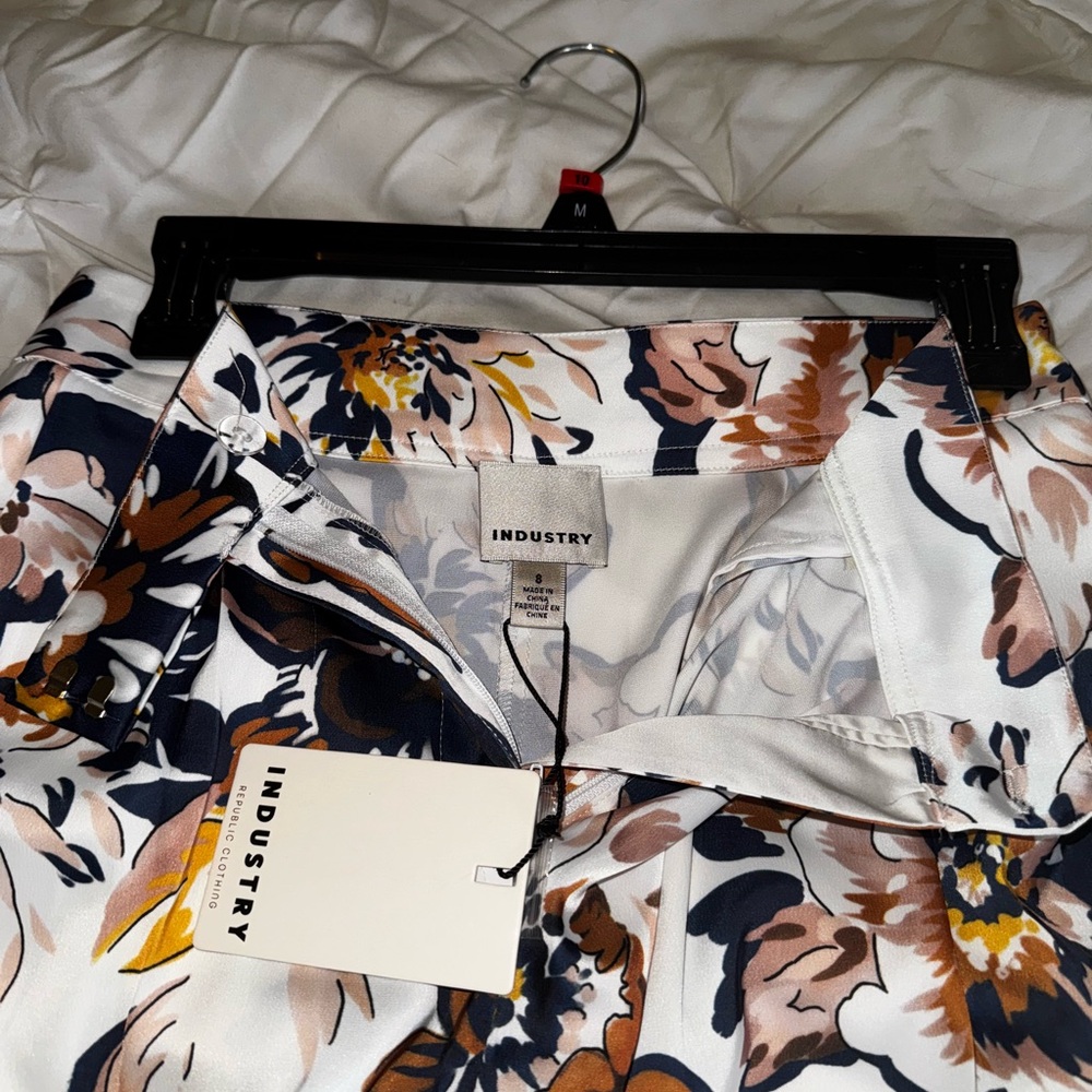 Industry Floral Wide-Leg Pants Silky Size 8 NWT - Picture 5 of 11
